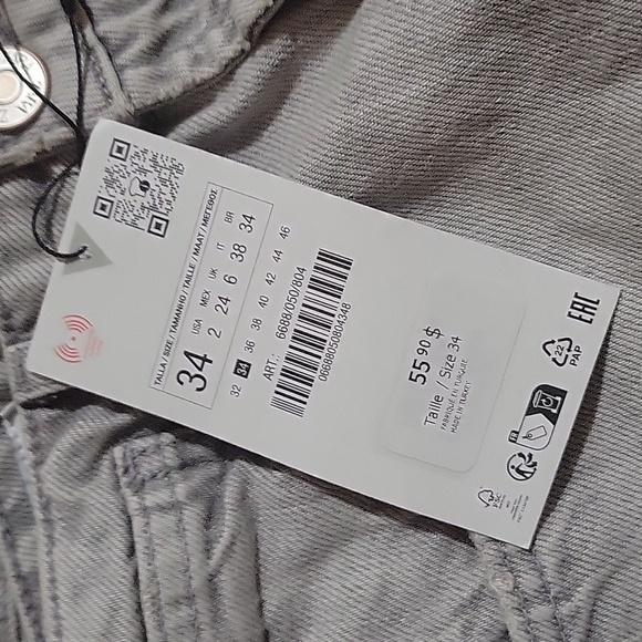 Zara faded  jean shorts - Picture 3 of 5